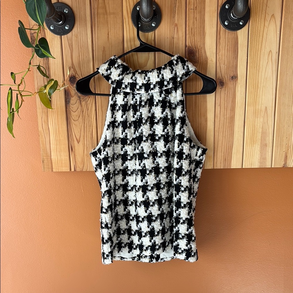Sail to Sable Black and White Top NWT